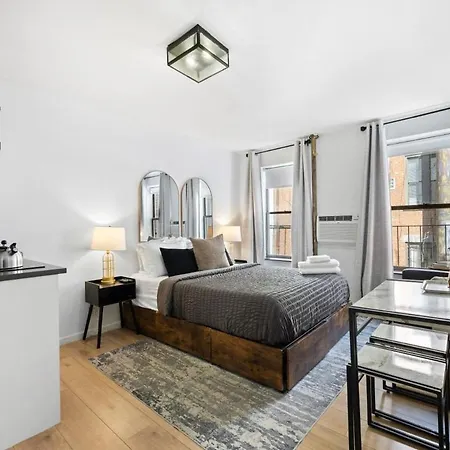 Midtown Studio - Walking Distance To Times Square